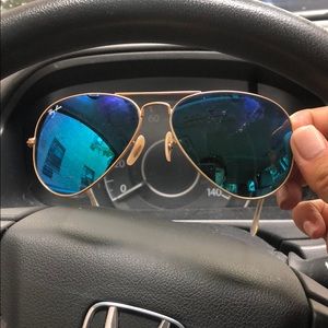 Ray Ban Aviators with Blue Lense.